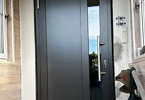 Eingangstür Einfamilienhaus